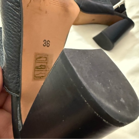 L Intervalle women’s black leather strappy 4” heels peep toe sandals size 6 - Picture 4 of 9